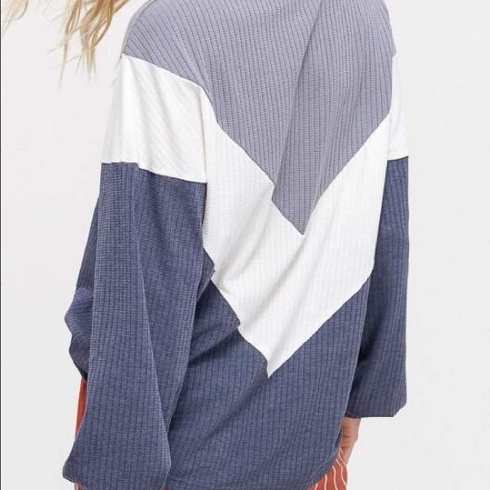 Chevron Ribbed Knit - Picture 3 of 4